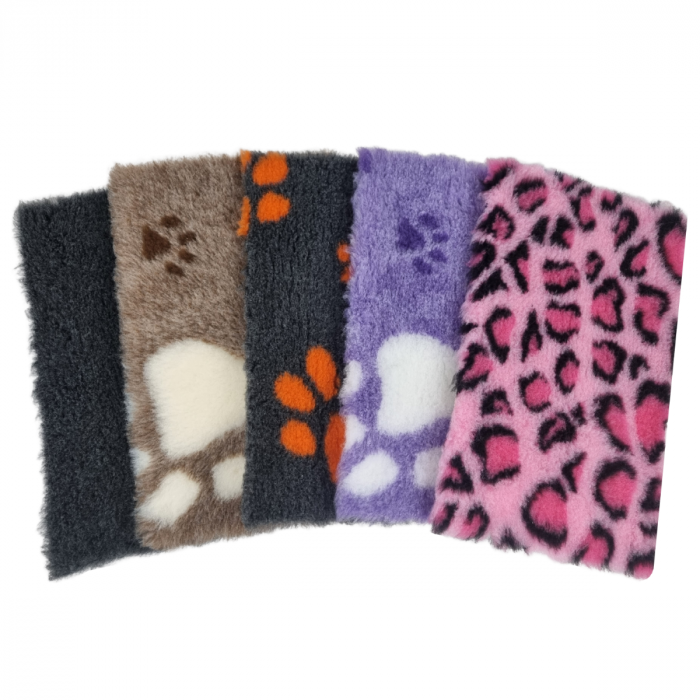 Vetbed Remnant - 50 Pieces - Small - Various Colors - Non Slip Dog Mat